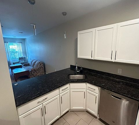 3rd image of 4 Mayflower Ave APT 308B