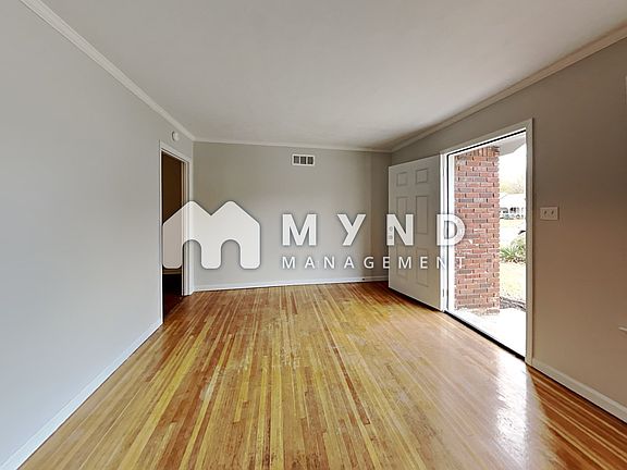 3rd image of 301 Whiteville Ave