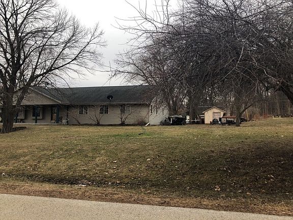 3rd image of N113W20577 Edgewood Dr