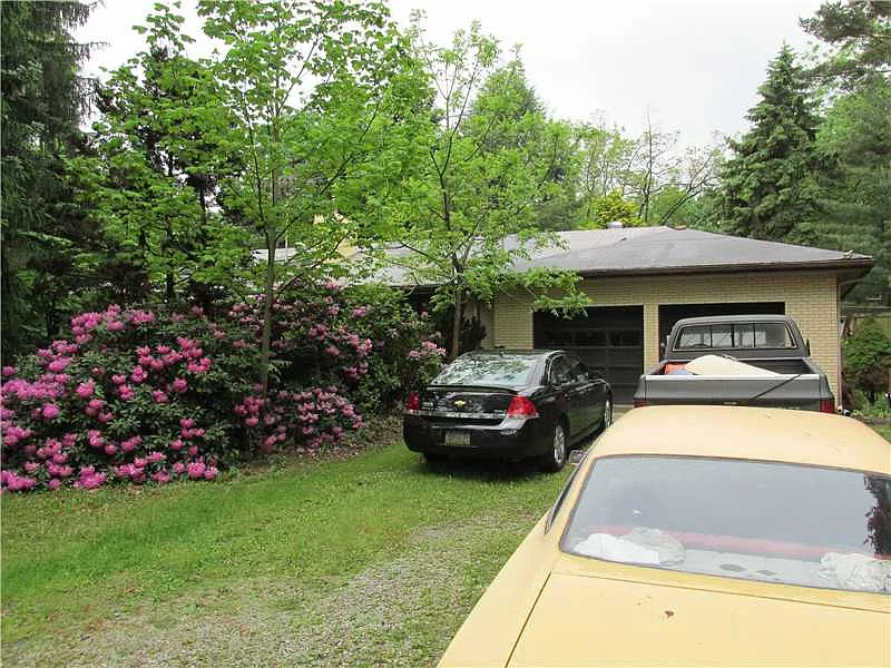 6 Lockwood Dr photo 1