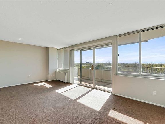5th image of 12900 Lake Ave APT 1117