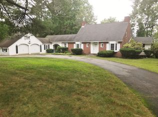 132 Electric Ave, Lunenburg, MA 01462