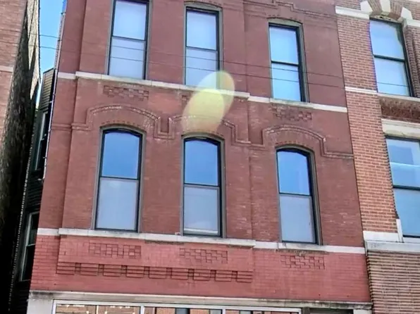 1433 W Chicago Ave, Chicago, IL 60642