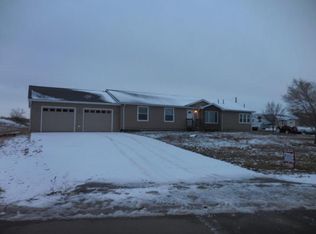 81 70th St E, Williston, ND 58801
