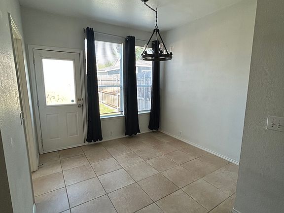 3rd image of 10713 Astor Dr