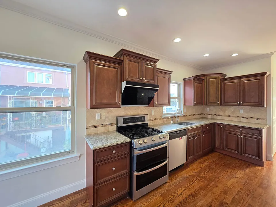 238 Colony Ave