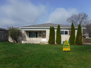 34677 Hawke Dr, Sterling Heights, MI