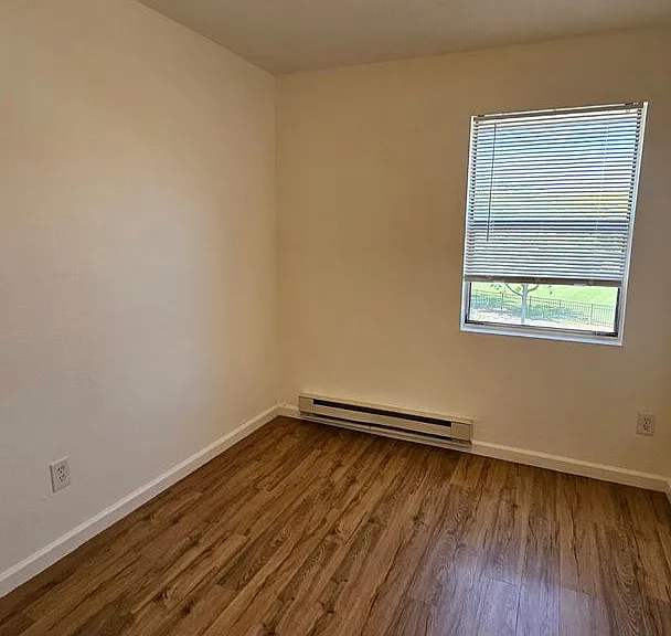 301 Morningside Dr SE #A-F — Photo 14