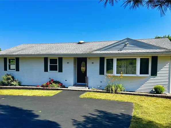 212 Whitey B Dr, Kunkletown, PA 18058