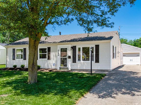 5th image of 4480 Darley Ct