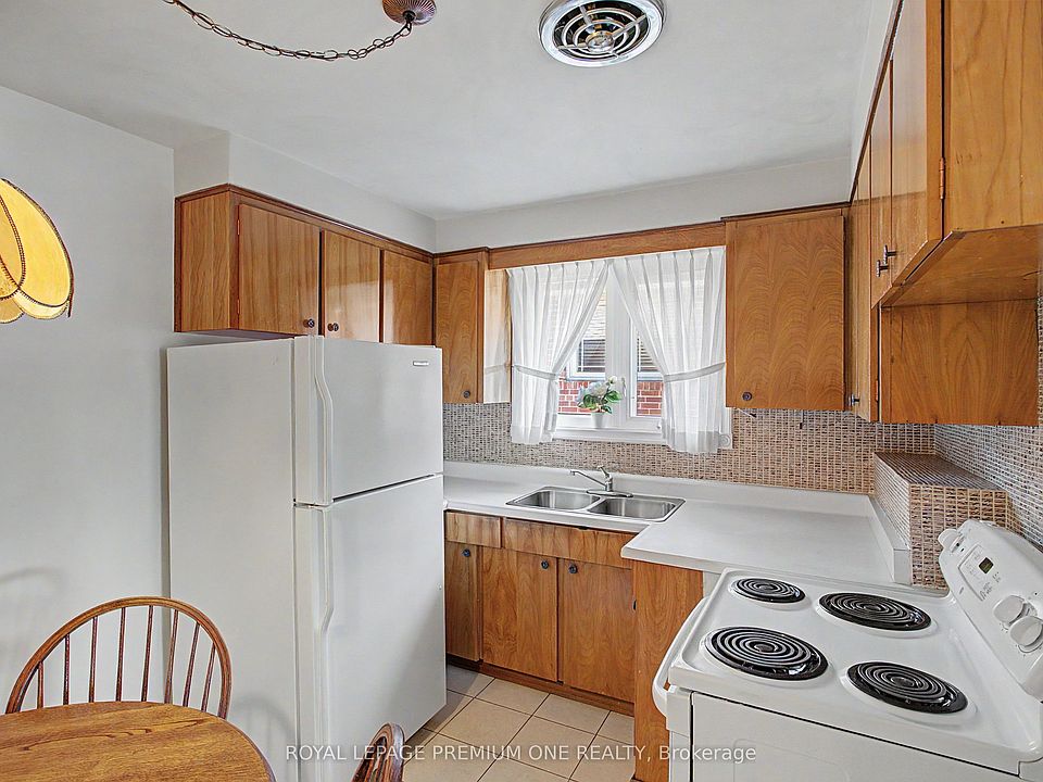 16th image of 76 Tavistock Rd