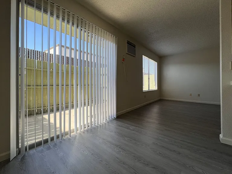 2440 Cochran Rd — Photo 10
