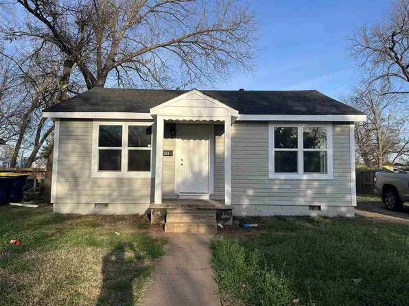 811 S Hall St, Stillwater, OK 74074