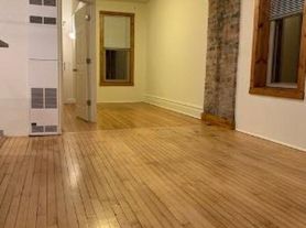 1951 N Bissell St, Chicago, IL