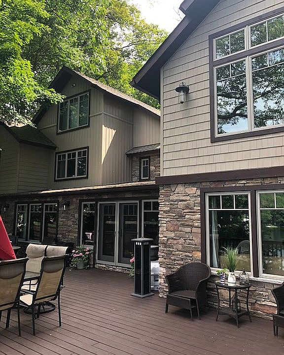 2nd image of 109 Upper Lakeview Ave