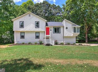 21 Pebble Brook Ct, Cartersville, GA 30120