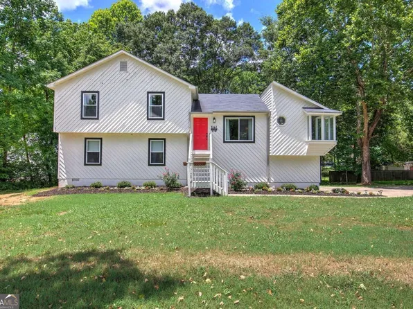 21 Pebble Brook Ct, Cartersville, GA 30120