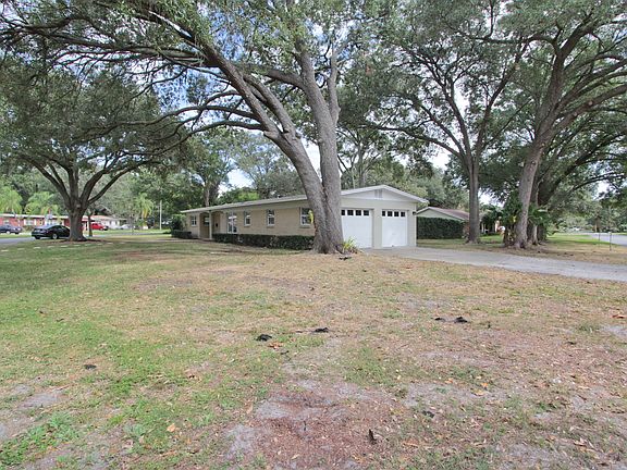 3rd image of 4807 N Collins Ln