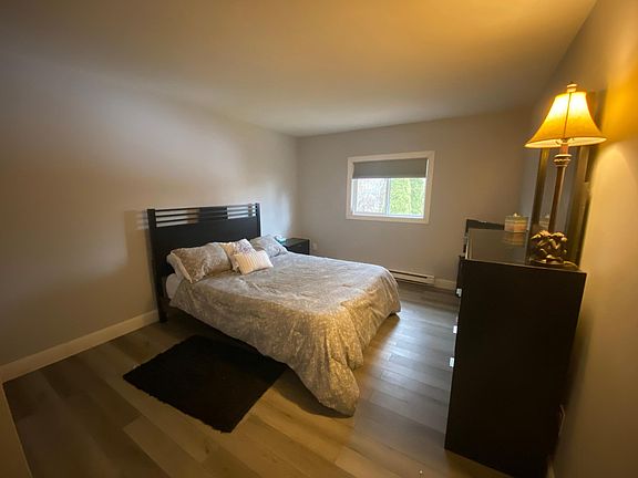 4th image of 13 Green Meadow Dr