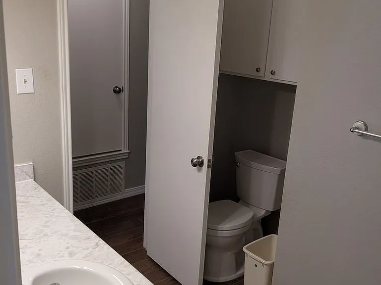 2502 Charla Cir — Photo 14