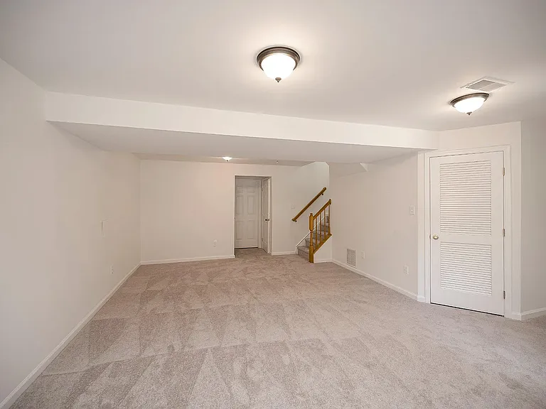 11209 Gander Ct — Photo 34