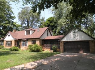 185 Robbins Ave, Benton Harbor, MI 49022