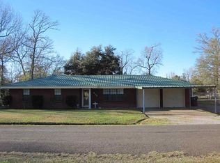 915 Vivian St, Bridge City, TX 77611