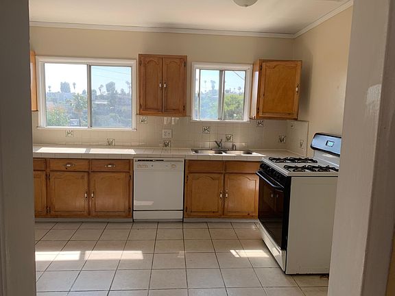 5th image of 1429 Elevado St