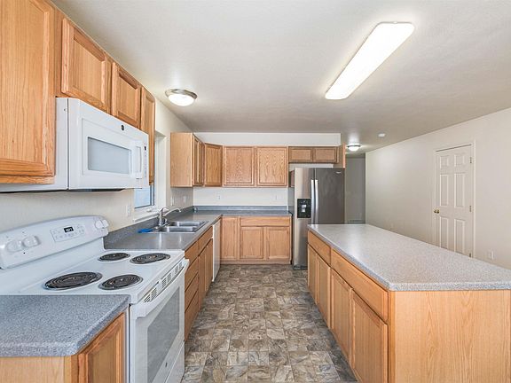 4th image of 1339 Joyce Dr
