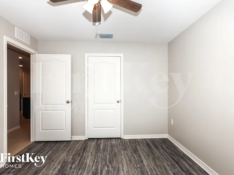 4625 Dragon St — Photo 17