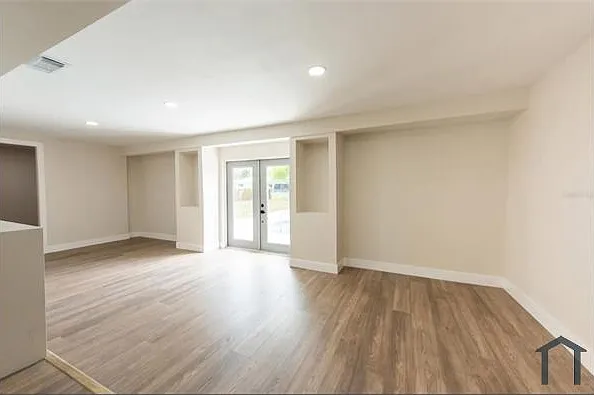 20191 Gladstone Ave — Photo 9