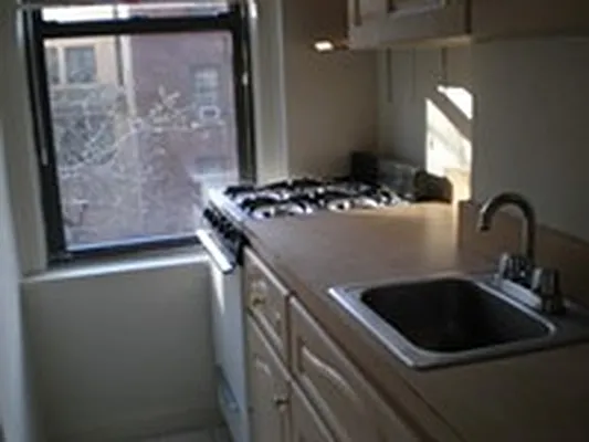 Rented by Elinor Taasa, LREB | media 13