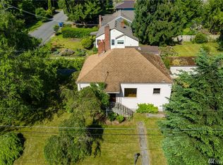 9605 32nd Ave NE, Seattle, WA 98115