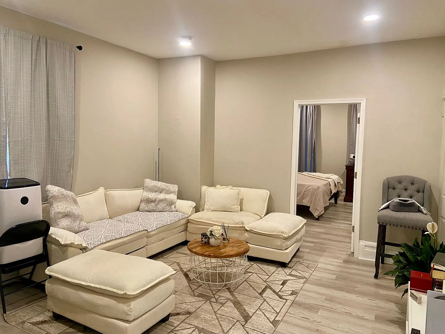 Charming 1st Floor, 1 Bedroom/1 Bathroom Apartment For Rent In Harrisburg School District — Photo 3