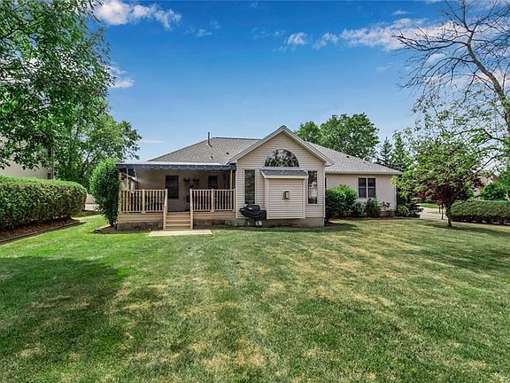 3rd image of 88 Newcastle Dr