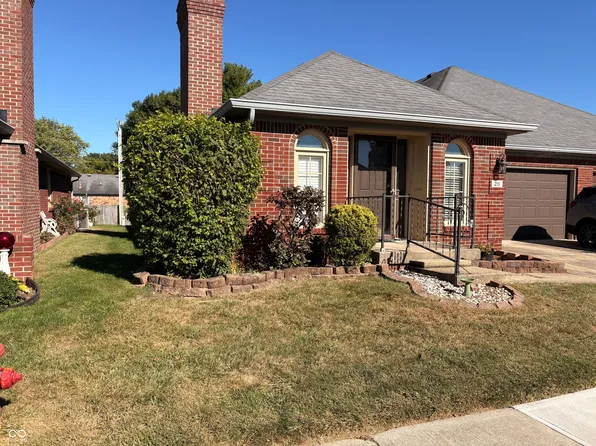 215 Andrews Boulevard East Dr, Plainfield, IN 46168