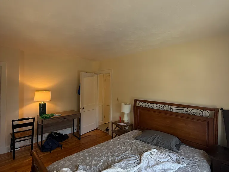 32 Brock St #4 — Photo 9