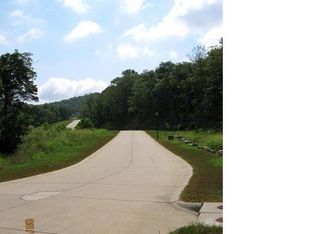 3260 Echo Lake Dr, Eureka, MO 63025