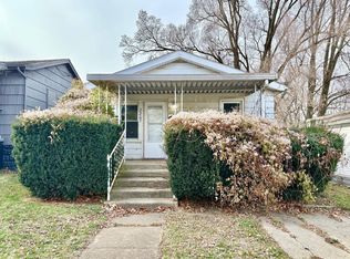 2207 Kendall St, South Bend, IN 46613