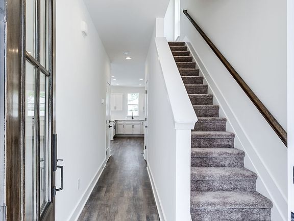 4th image of 518 Taffy Way