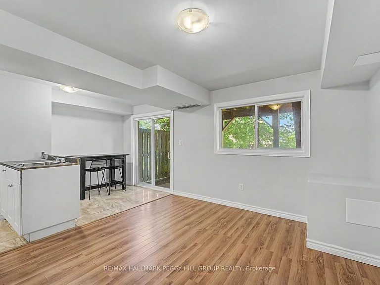 175 Stanley St #59 — Photo 4
