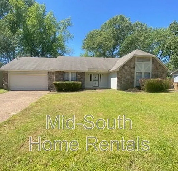 4457 Walden Glen Cv — Photo 1