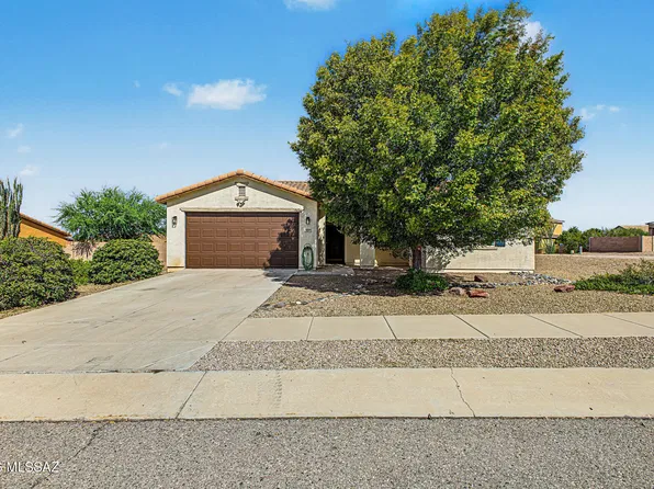 560 W Charles L McKay St, Vail, AZ 85641
