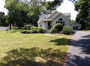 859 Pearse Rd, Schenectady, NY 12309