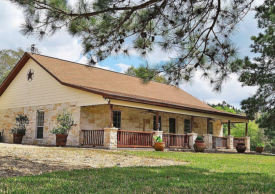 1st image of 8584 Deer Creek Ln