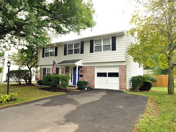 4th image of 117 Lilac Dr