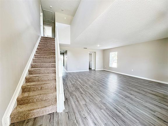 4th image of 1795 Sunset Ridge Dr