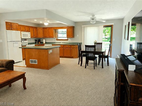 2nd image of 3438 Warren Meadville Rd