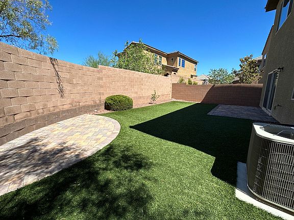 2nd image of 10560 Mount Blackburn Ave