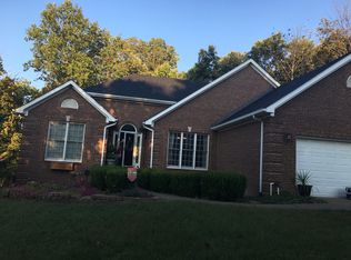 2112 Prestwick Dr, La Grange, KY 40031